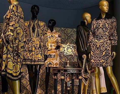 versace retroperspektive|gianni versace retro.